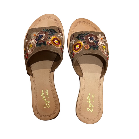 Seychelles Shoes - Seychelles Tan Floral Embroidered Sandals. Size 8